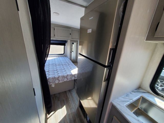 2024 White Coachmen APEX 221RLS Travel Trailer