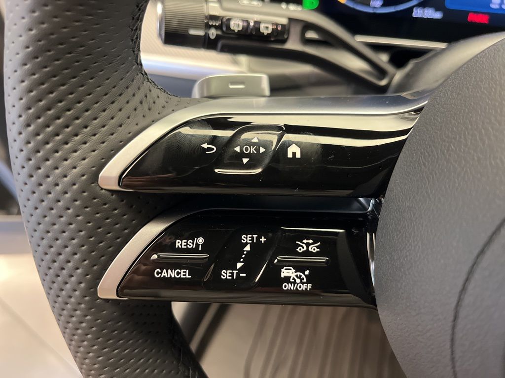 Thumbnail: 2025 Mercedes-Benz GLC - 14