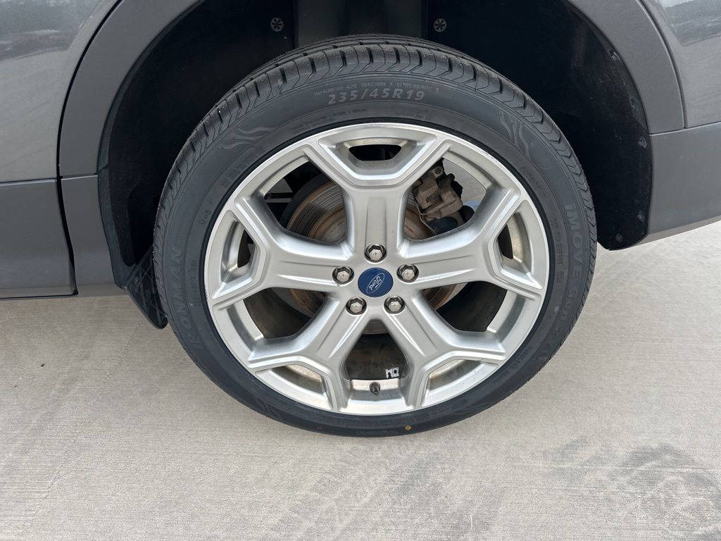 2019 Ford Escape Titanium 12