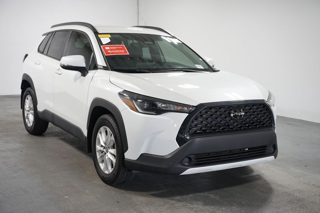Thumbnail: 2023 Toyota Corolla Cross - 3