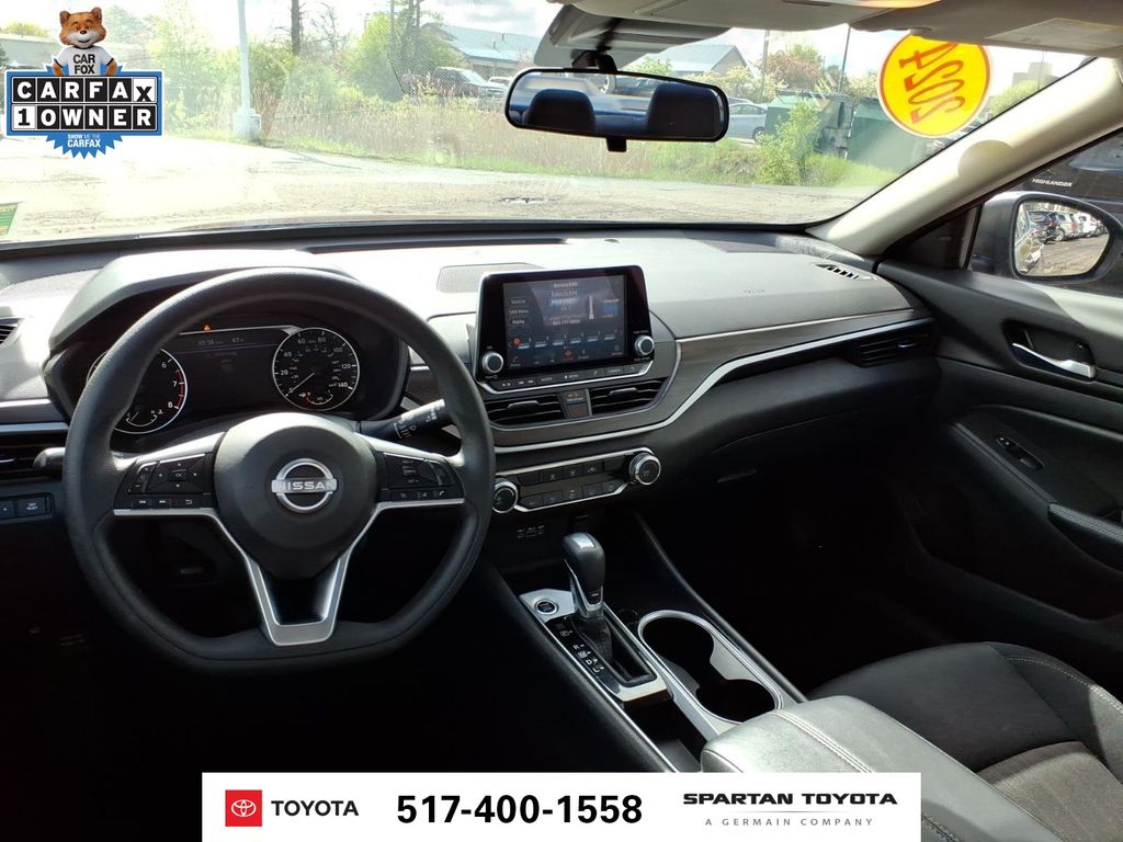 Used 2024 Red Nissan 2.5 SV image 12