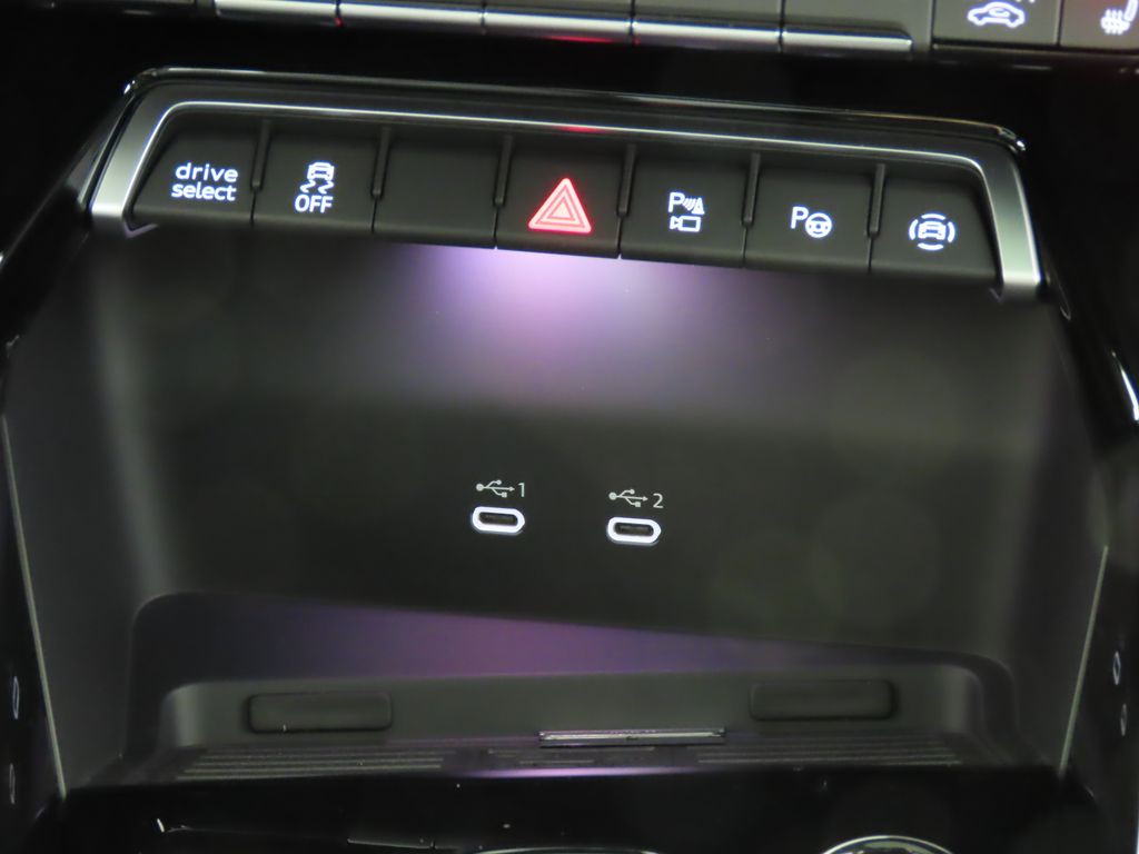 Thumbnail: 2026 Audi RS 3 - 20