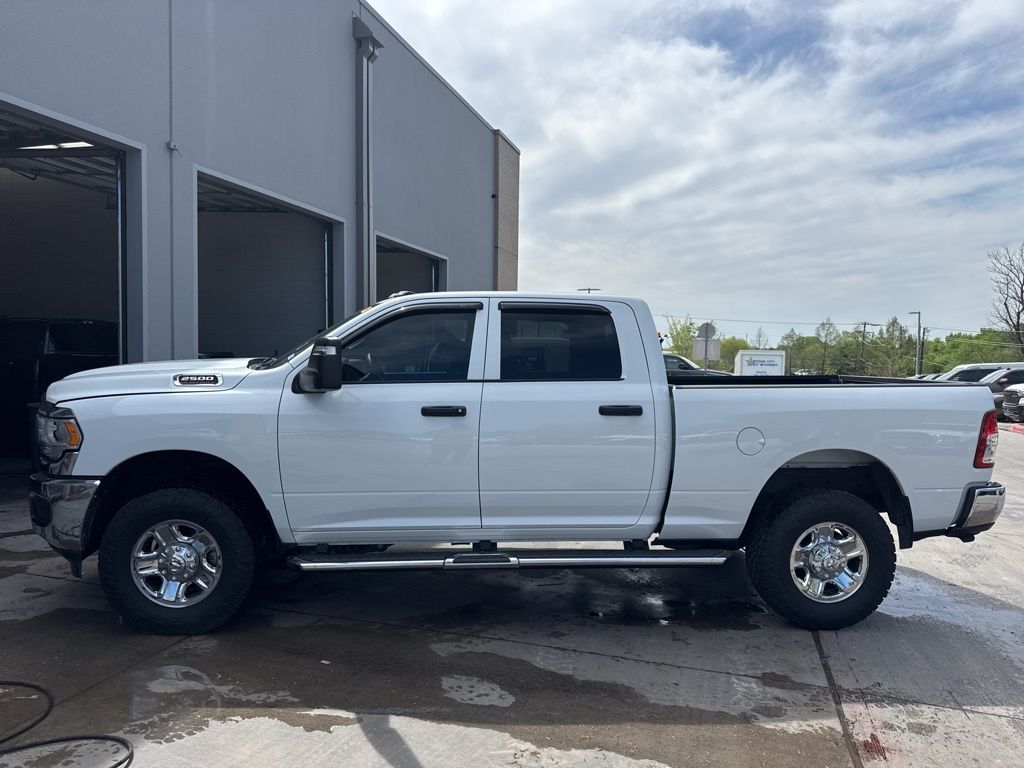 Bright White Clearcoat 2024 RAM 2500 Tradesman Crew Cab 4WD Pickup Truck Four-Wheel Drive 8-Speed Automatic