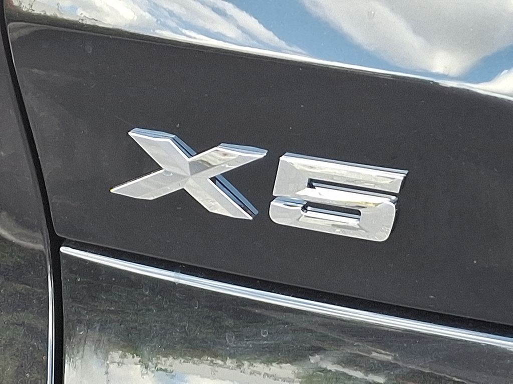 Thumbnail: 2026 BMW X5 - 11
