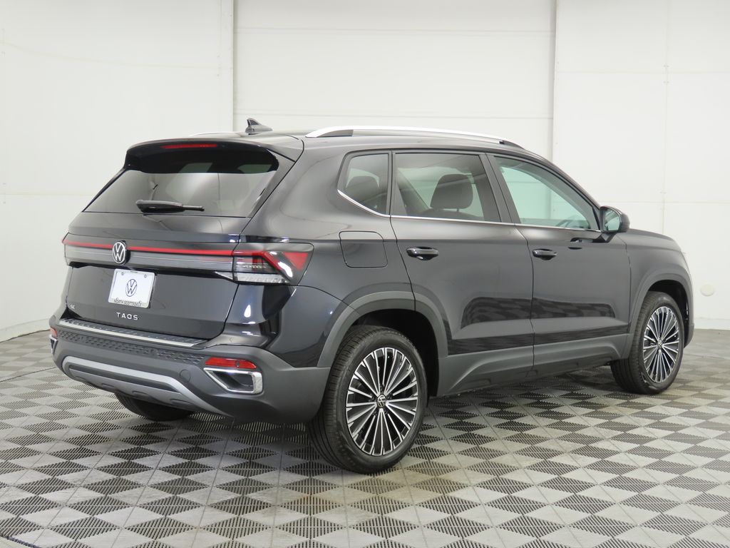 Thumbnail: 2025 Volkswagen Taos - 6