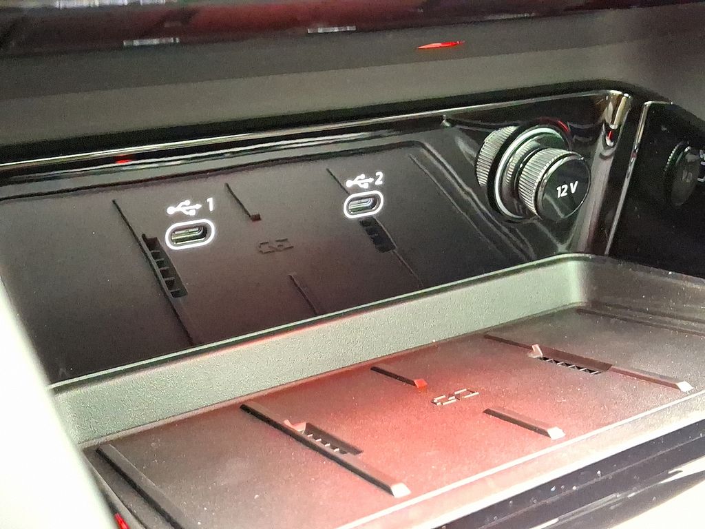 Thumbnail: 2025 Audi Q5 - 13