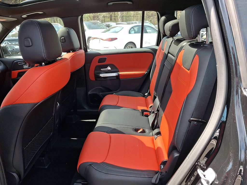 Thumbnail: 2026 Mercedes-Benz GLB - 6