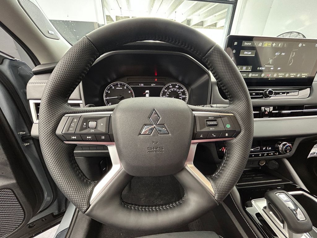 New 2026 Gray Mitsubishi SE image 35