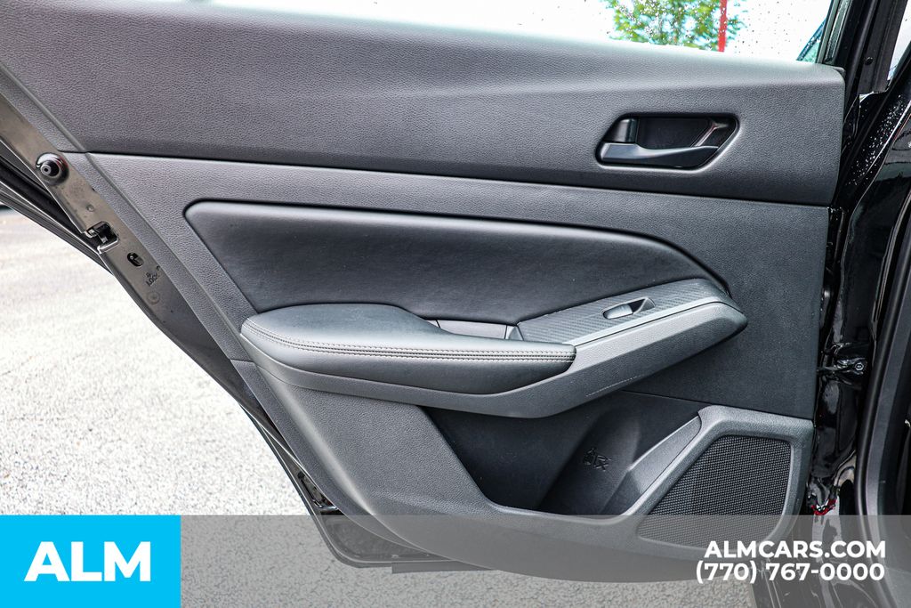 Used 2025 Black Nissan 2.5 SV image 47