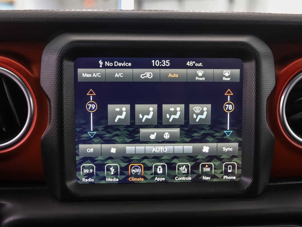 Thumbnail: 2018 Jeep Wrangler - 18