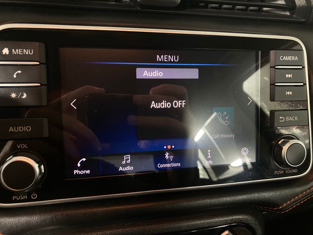 Used 2022 Gray Nissan 1.6 SR image 3