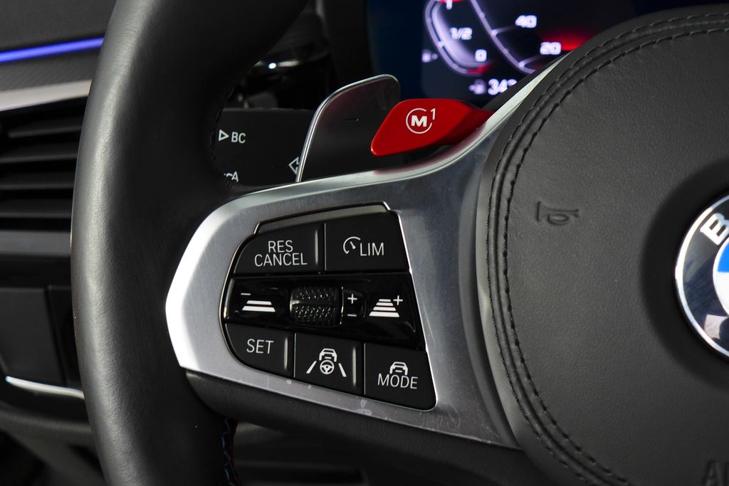 Thumbnail: 2023 BMW M5 - 30