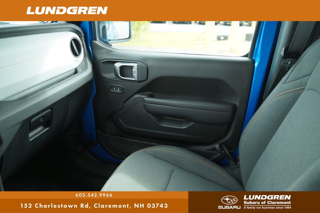 Used 2025 Jeep Wrangler SUV
