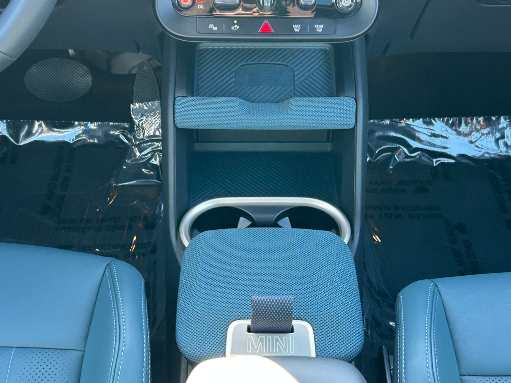 Thumbnail: 2025 MINI Cooper Countryman - 26