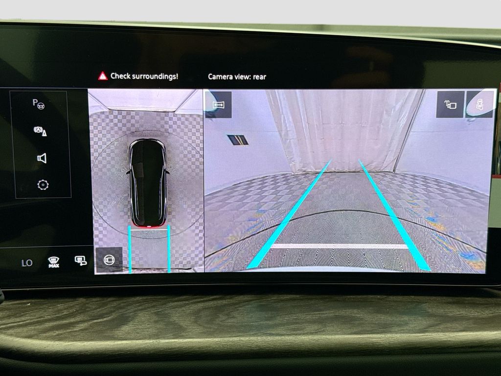 Thumbnail: 2025 Audi Q5 - 16