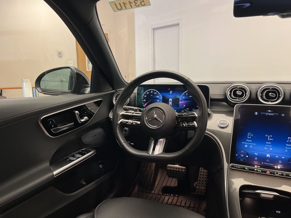 Thumbnail: 2023 Mercedes-Benz C-Class - 25