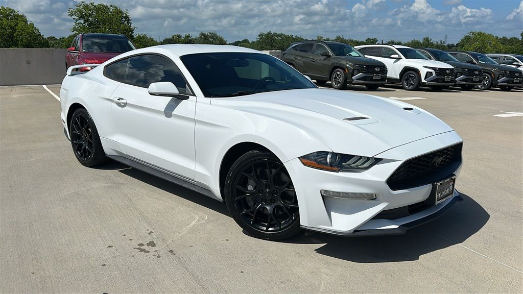 2018 Ford Mustang EcoBoost Coupe RWD