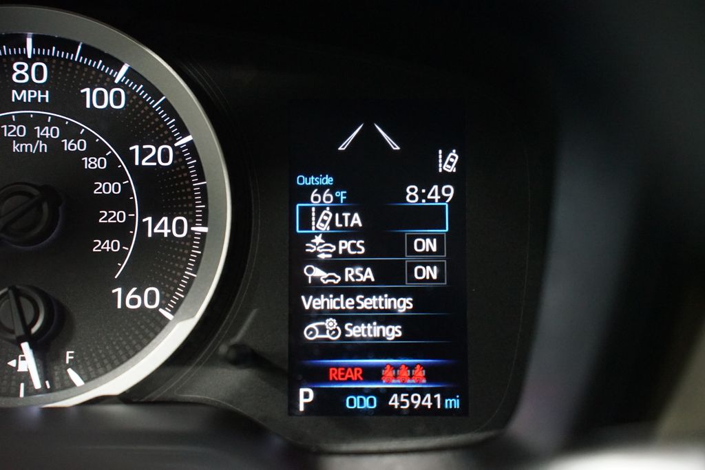 Thumbnail: 2021 Toyota Corolla - 16