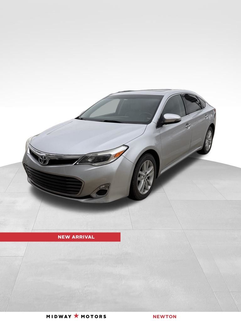 Classic Silver Metallic 2014 Toyota Avalon XLE Premium Sedan Front-Wheel Drive 6-Speed Automatic