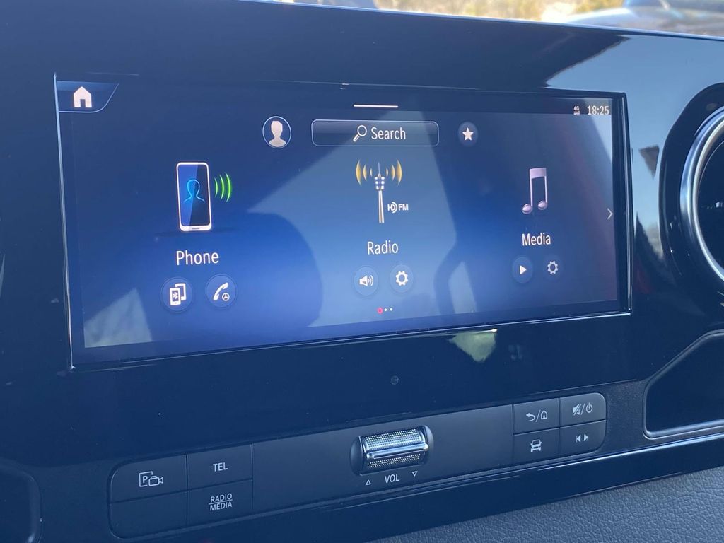 Thumbnail: 2025 Mercedes-Benz Sprinter - 26