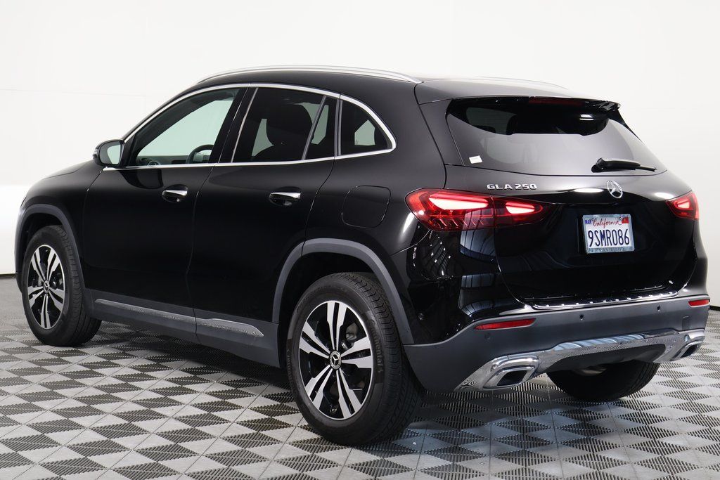 Thumbnail: 2025 Mercedes-Benz GLA - 6