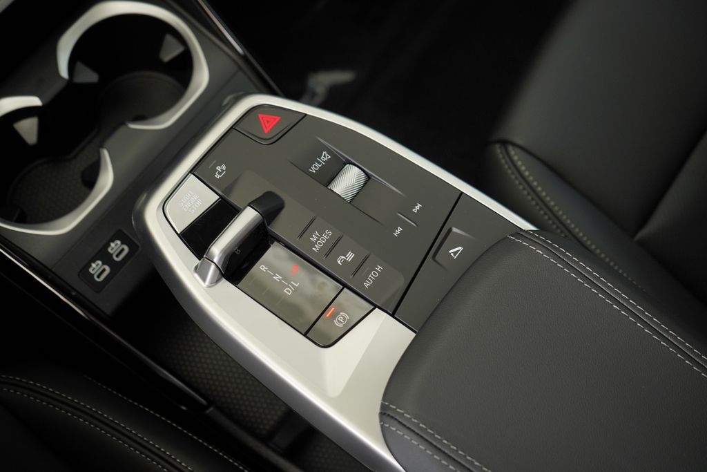 Thumbnail: 2025 BMW X1 - 18