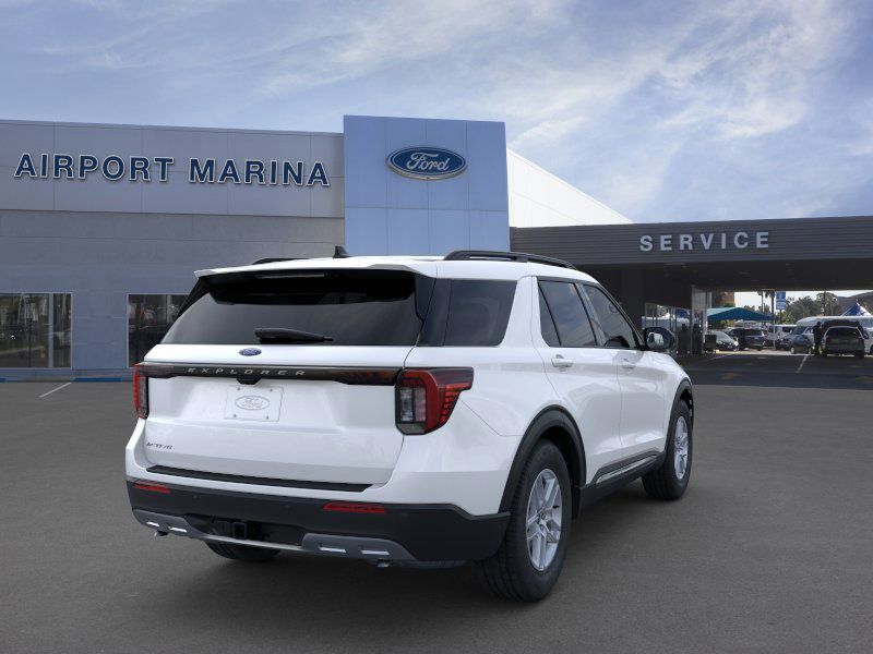 2025 Ford Explorer Active 9