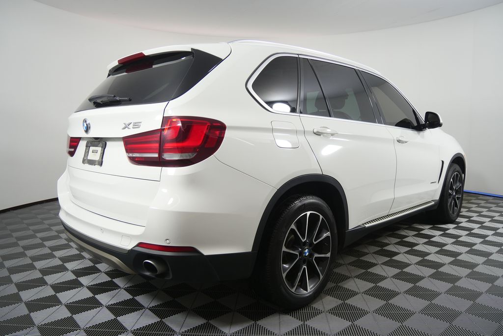 Thumbnail: 2017 BMW X5 - 3