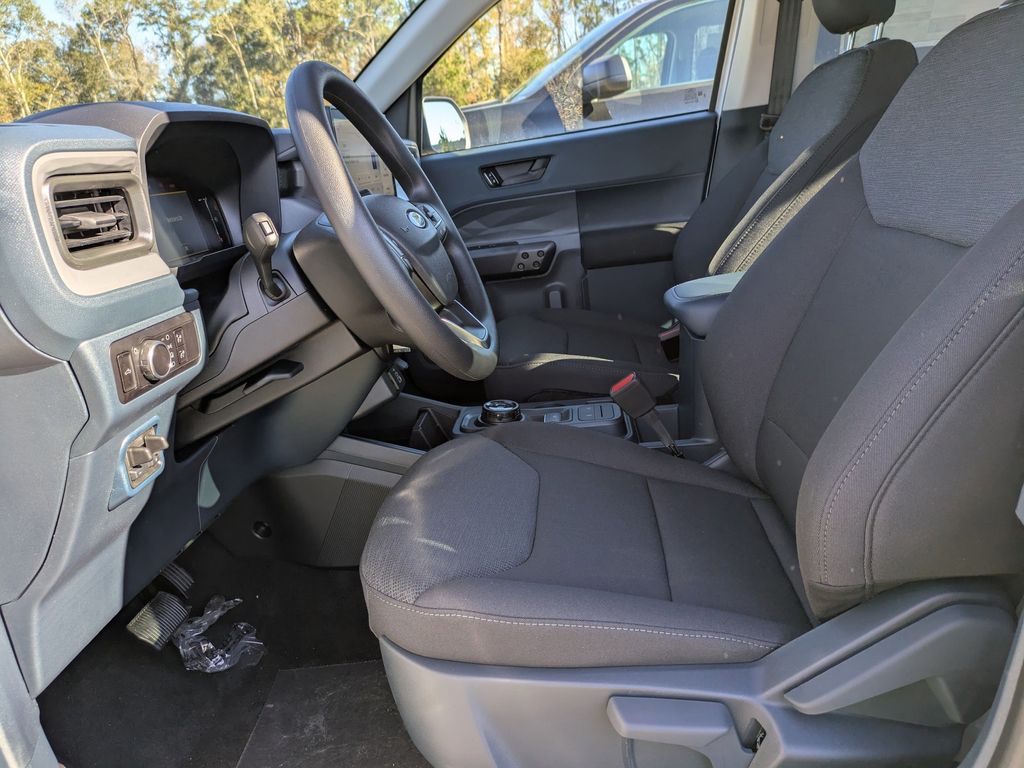 2025 Ford Maverick XL