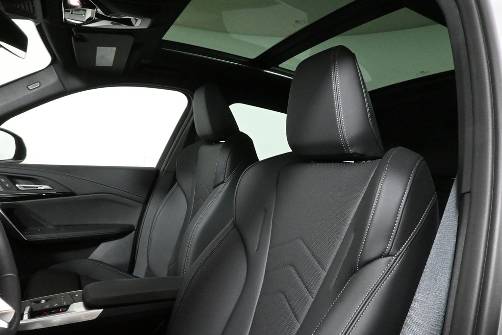 Thumbnail: 2025 BMW X1 - 16