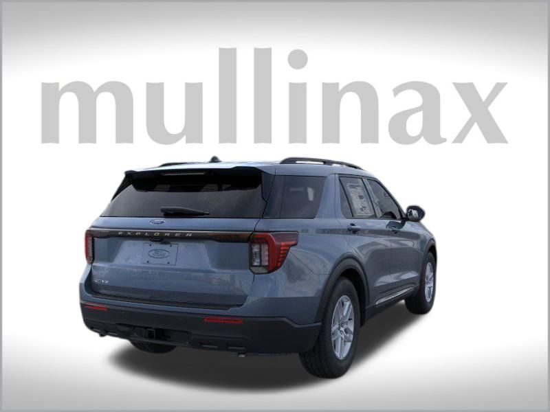 2025 Ford Explorer photo 4
