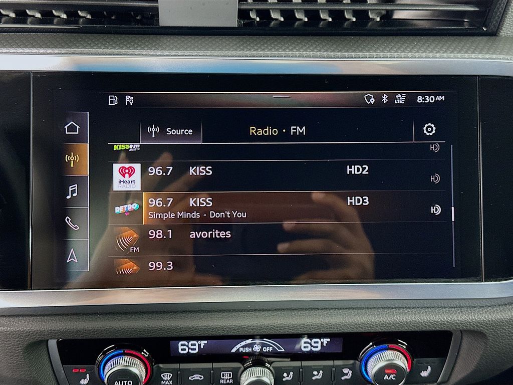 Thumbnail: 2020 Audi Q3 - 15