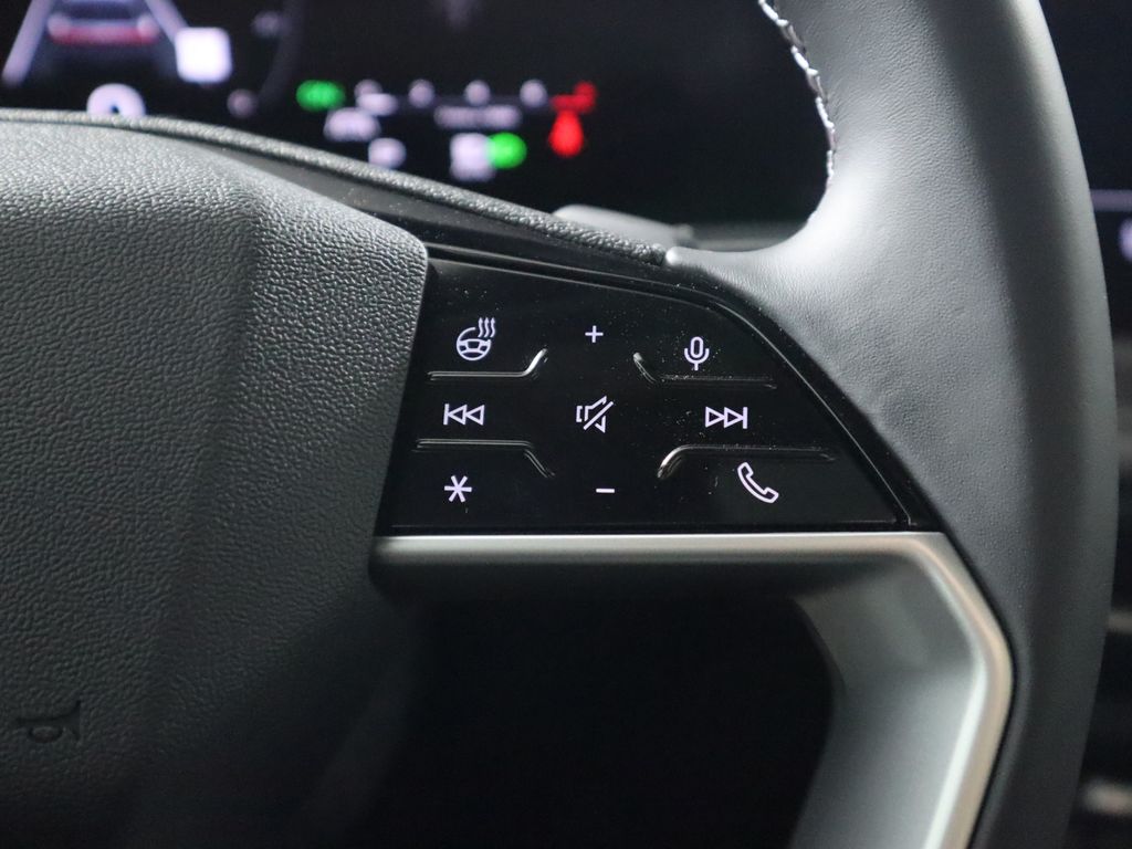 Thumbnail: 2025 Audi Q5 - 13