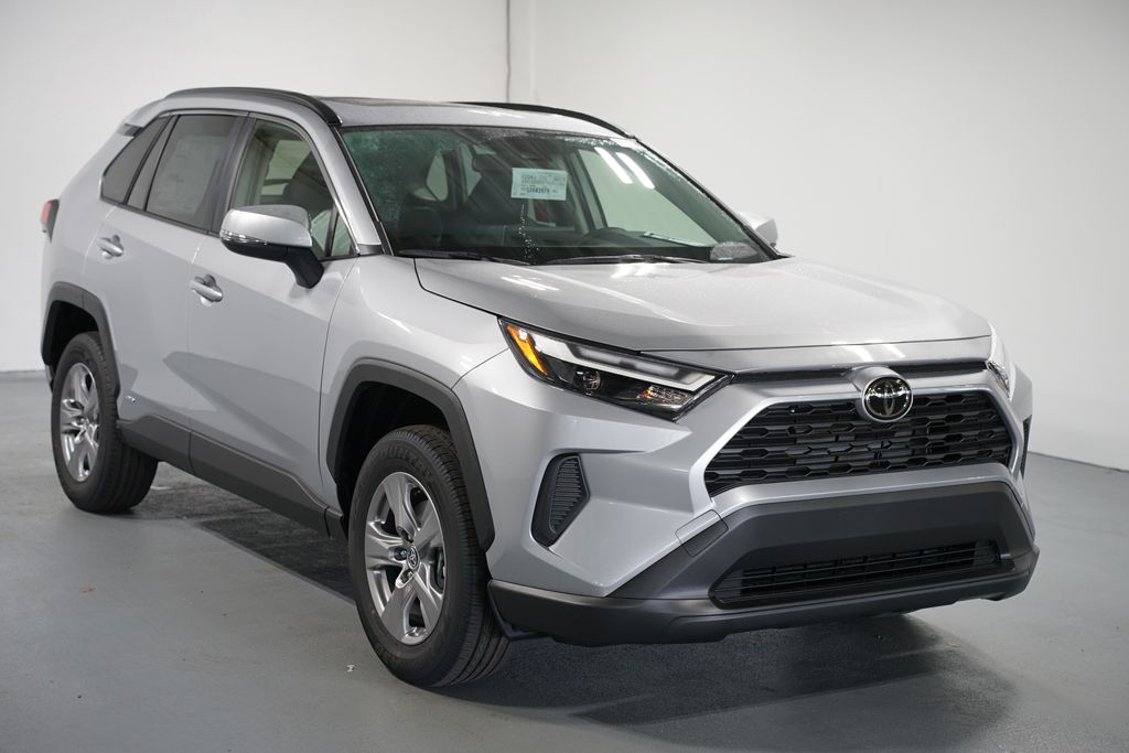 Thumbnail: 2025 Toyota RAV4 - 3