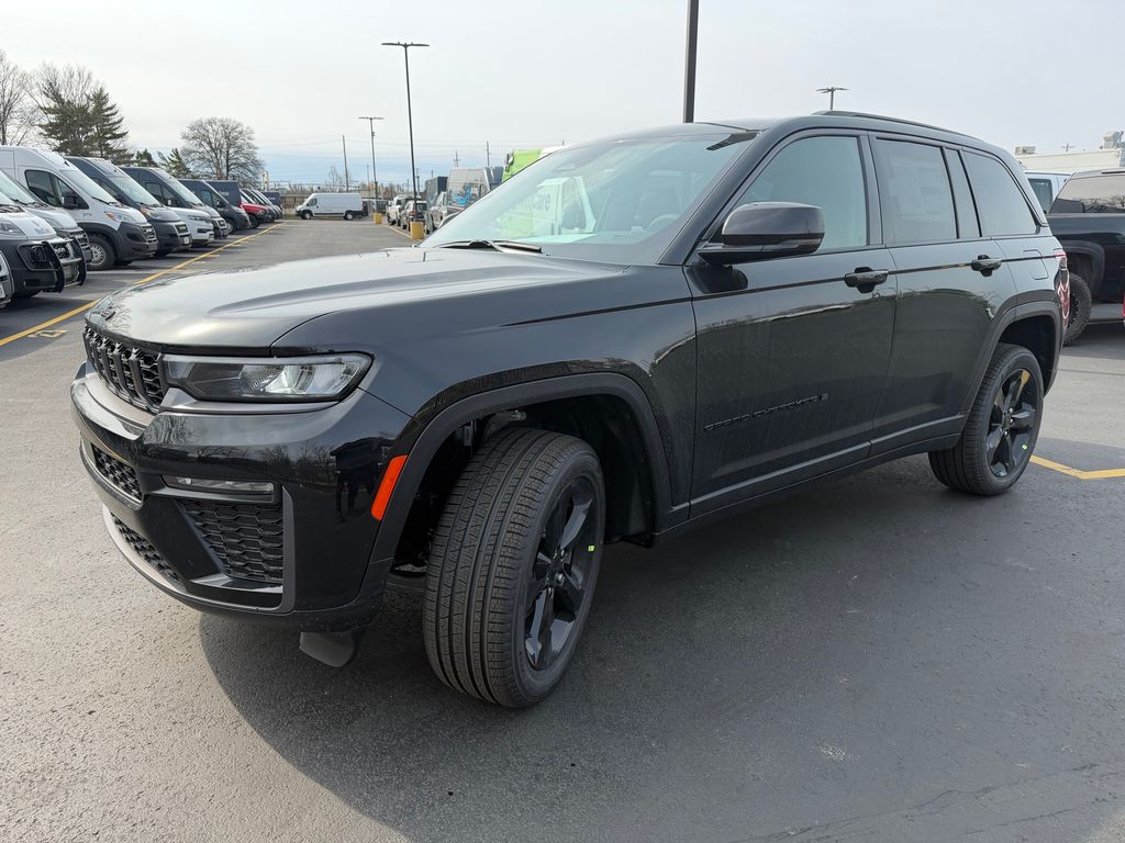 View vehicle photo 3