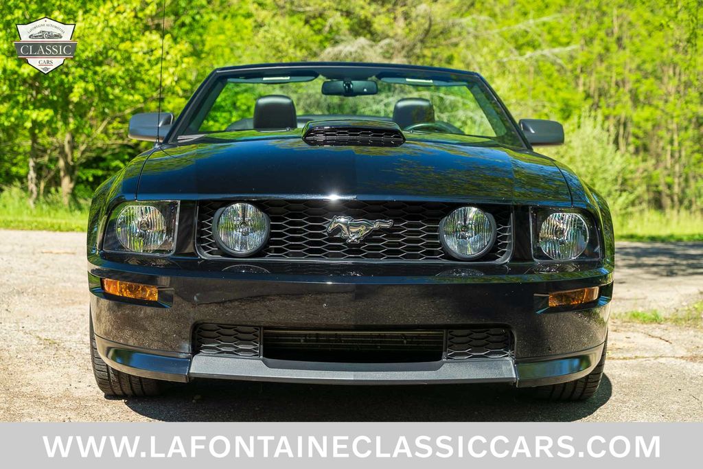 2007 Ford Mustang 248