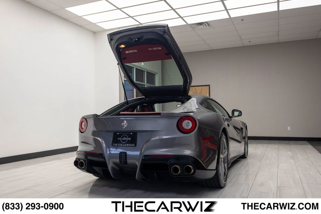 2016 Ferrari F12