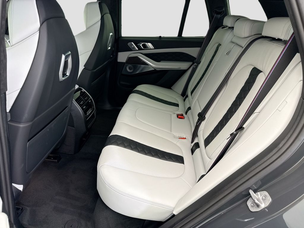 Thumbnail: 2026 BMW X5 - 20