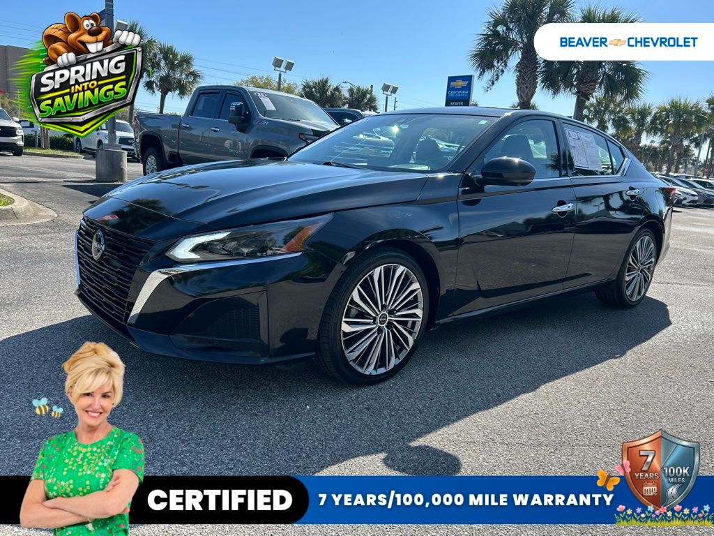 Super Black 2023 Nissan Altima 2.5 SL FWD Sedan Front-Wheel Drive Continuously Variable Transmission