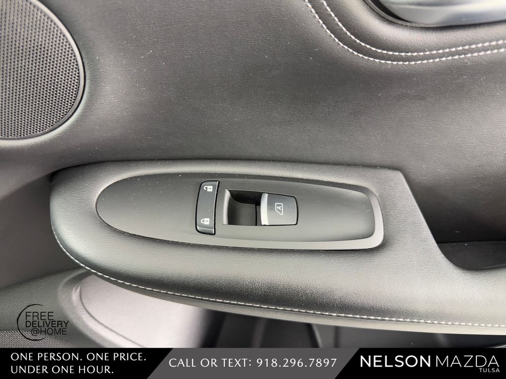 Used 2022 Black INFINITI LUXE image 47