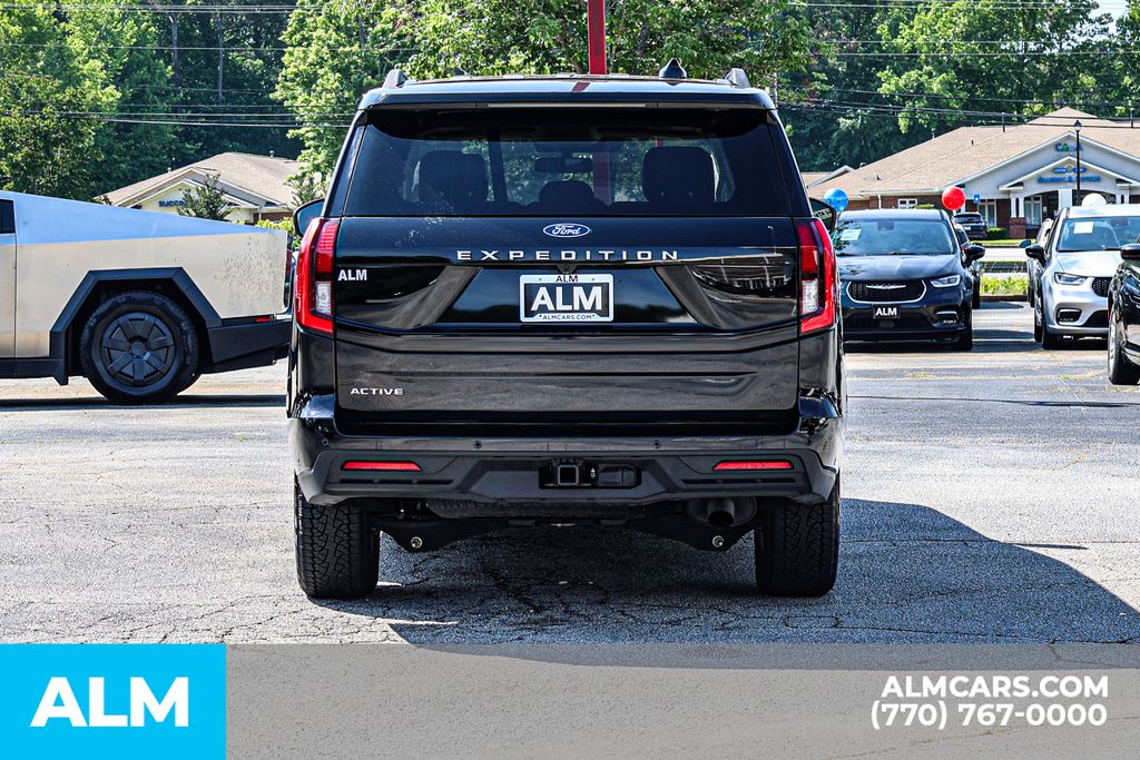 Used 2025 Black Ford Active / MT Certified image 12