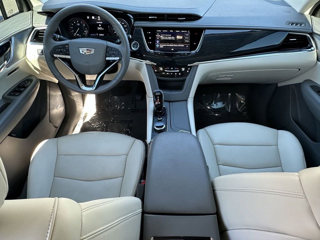 2024 Cadillac XT6 Premium Luxury 27