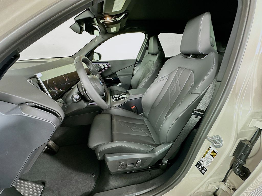 Thumbnail: 2026 BMW X3 - 16