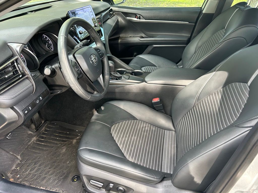 2021 Toyota Camry SE 14