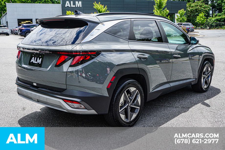 Used 2025 Gray Hyundai SEL image 6