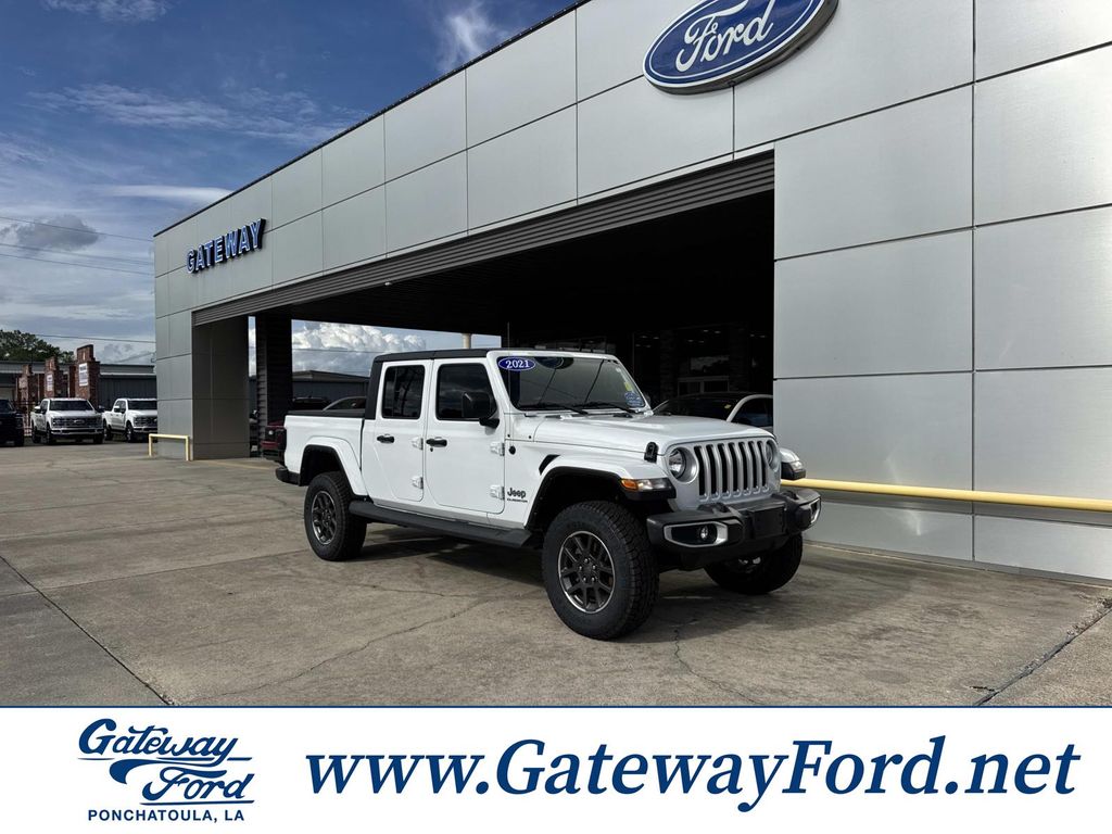 2021 Jeep Gladiator Overland Crew Cab 4WD