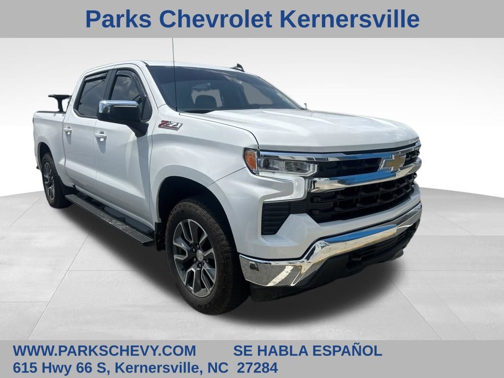 Summit White 2025 Chevrolet Silverado 1500 Pickup Truck Four-Wheel Drive Automatic
