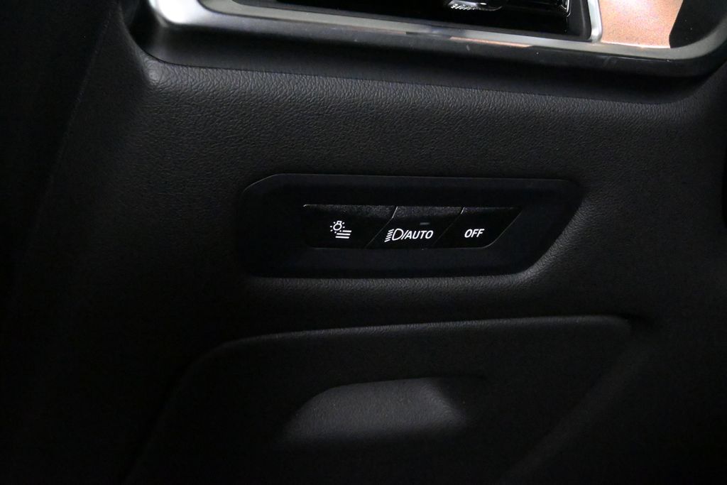 Thumbnail: 2026 BMW X5 - 28