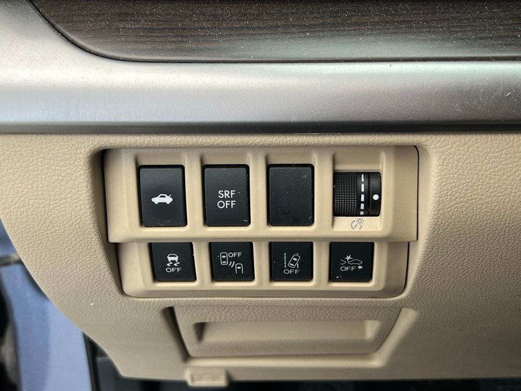 Thumbnail: 2017 Subaru Legacy - 20