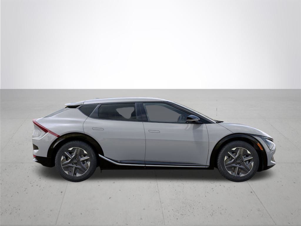2025 Kia EV6 Light